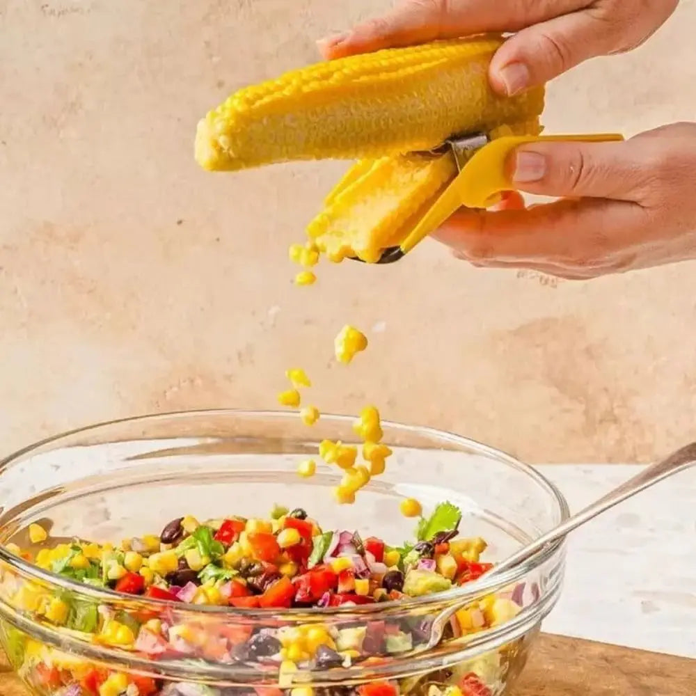 Effortless Corn Shelling: Portable Corn Cob Separator with Planer Blade - Your Ultimate Kitchen Companion!